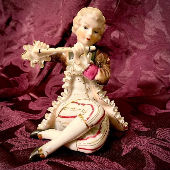 Victorian Lace Porcelain Boy & Girl Figurine Set - Picture 11 of 13
